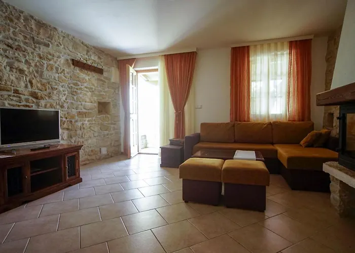 Stapo Lejlighed Umag